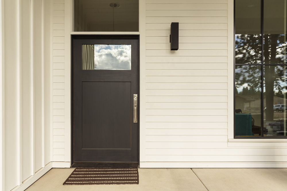 Signs That Indicate It's Time to Replace Your Entry Door 