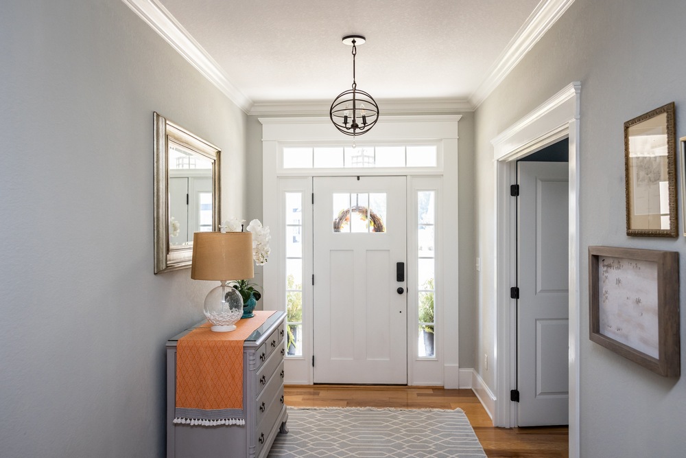 Signs That Indicate It's Time to Replace Your Entry Door