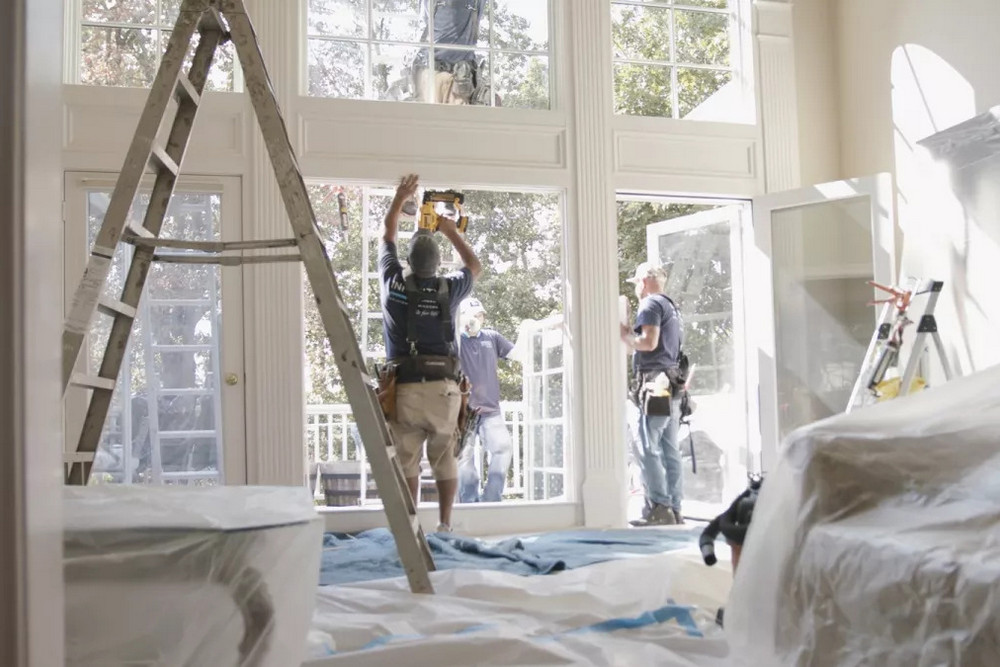 The Benefits of Window Replacements Before Summer